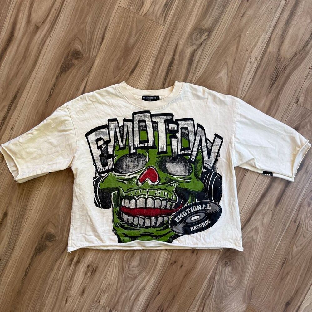 Mixed Emotion Womens Cream Graphic Monster Skull Cropped T-Shirt Size Small